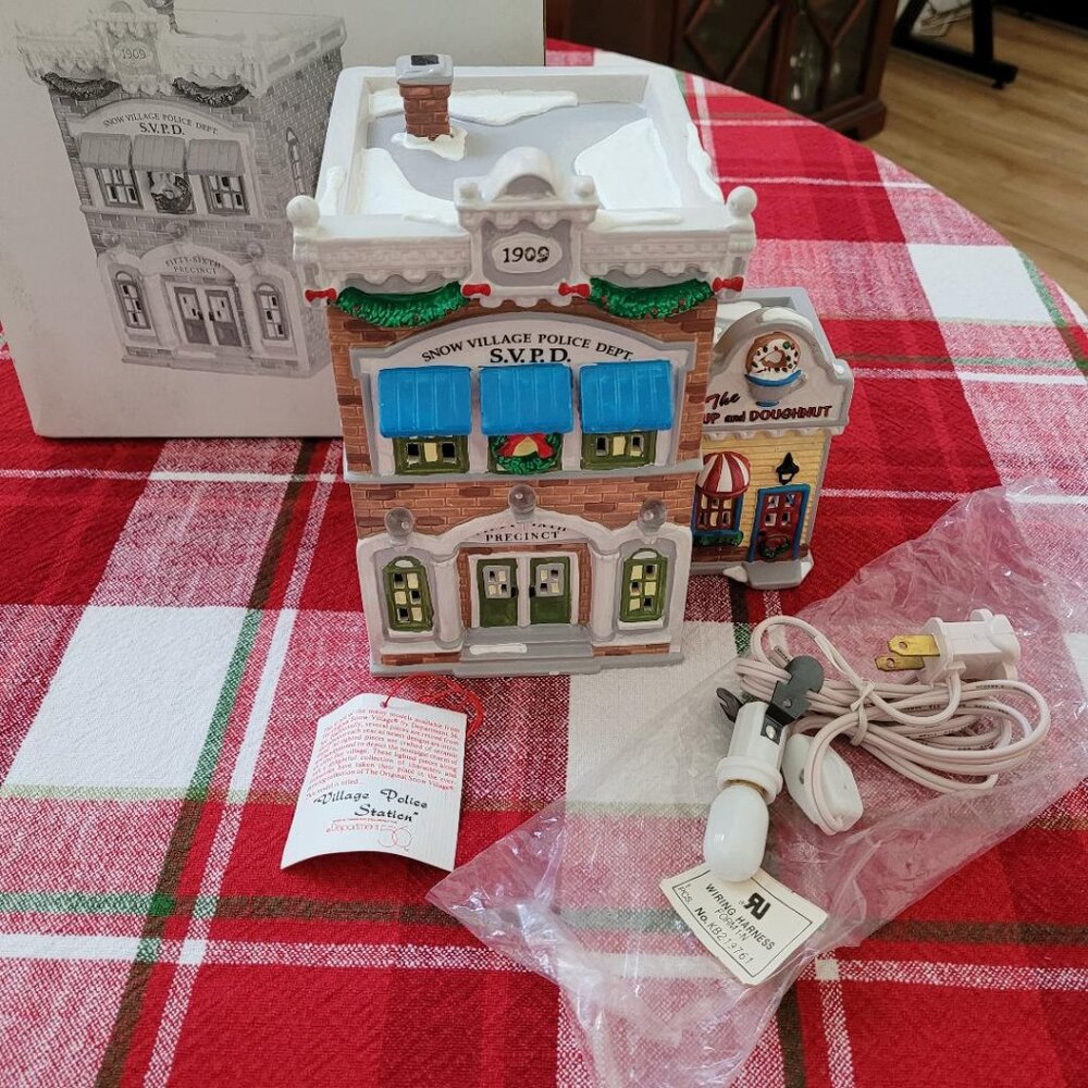Dept 56 Original Snow Village Police Station